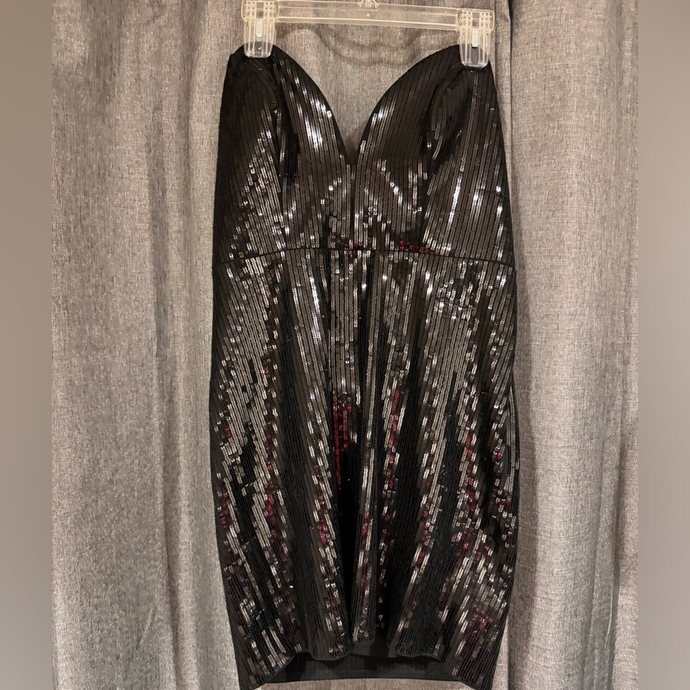 One once black, sweetheart, neck sequence party dress - Picture 3 of 4